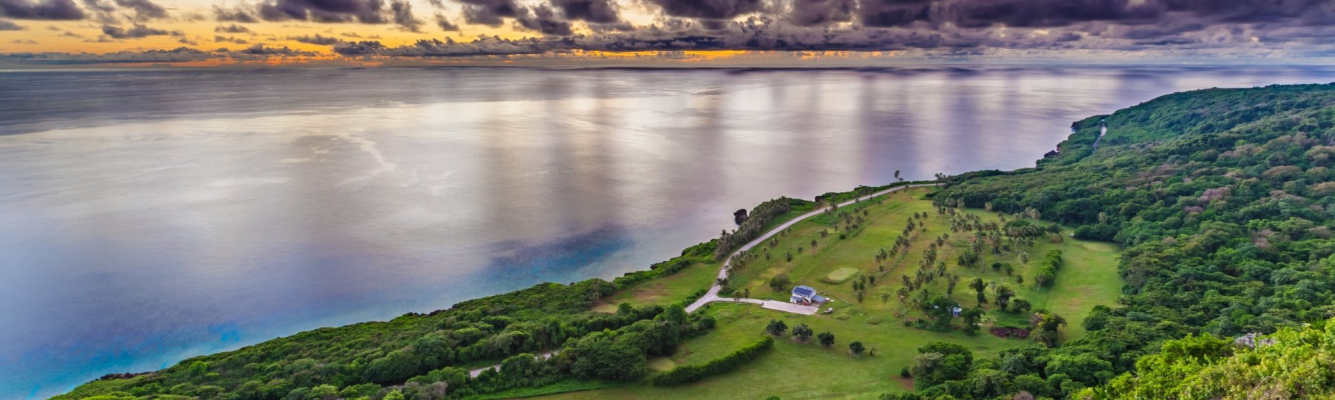 View over the golf course from the lookout. Photo: [Wondrous World Images](https://www.wondrousworldimages.com.au)